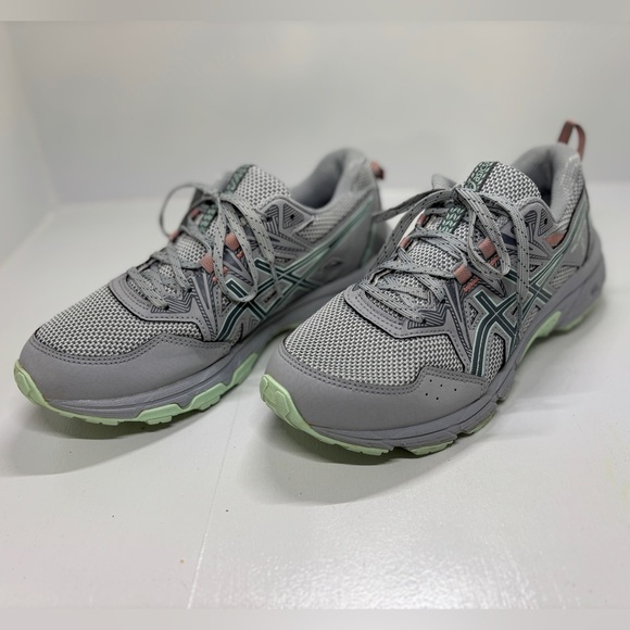 Asics Shoes - Gray Women's ASICS GEL-VENTURE 8 trail running shoes size 8.5